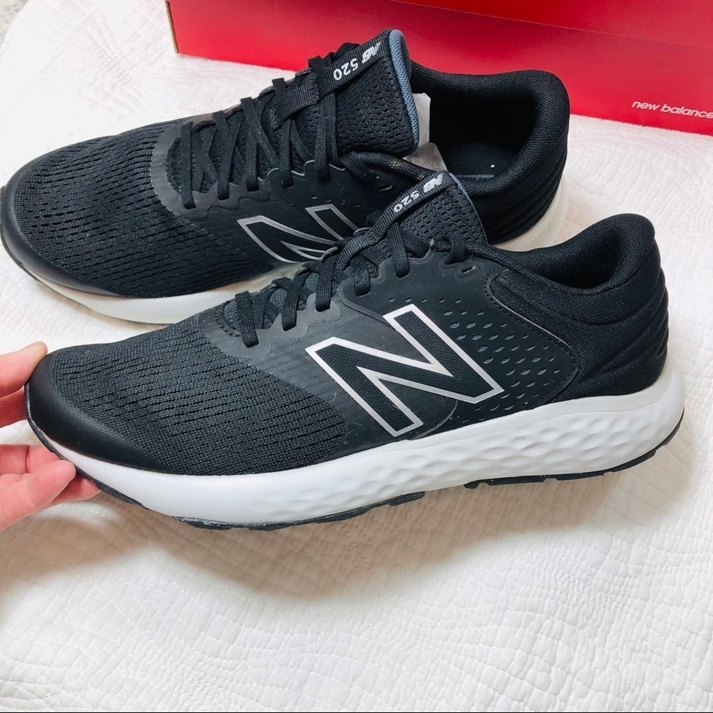 🔥 New Balance black mesh 520 Sz10. Nearly new with box